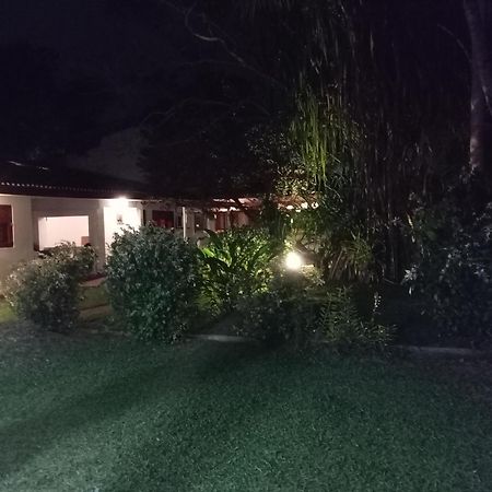 Vidisa Villas Хиккадува Экстерьер фото