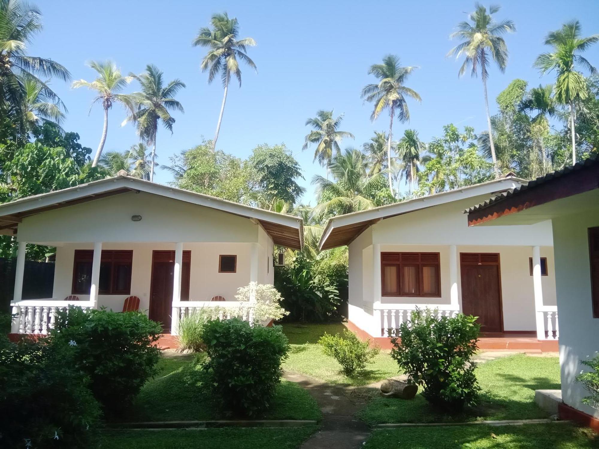 Vidisa Villas Хиккадува Экстерьер фото